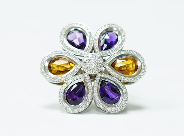 Croix Or Jaune — Garnier